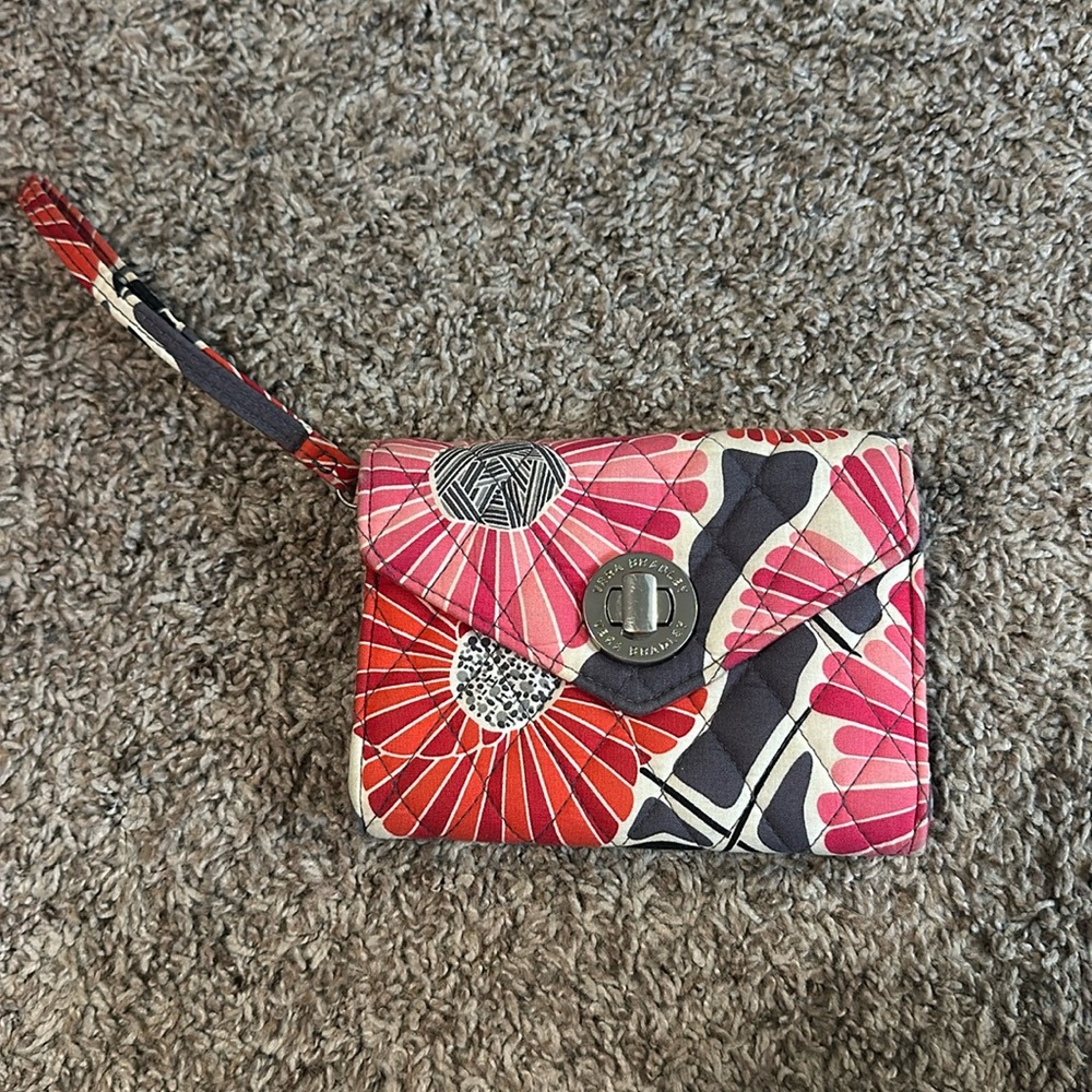 Vera Bradley Your Turn Smartphone Wristlet. Cheery Blossoms Pattern.